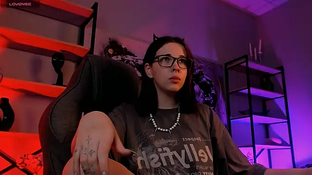 AliceSunday online show from 09/23/25, 11:02