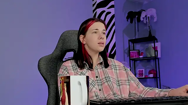 AliceSunday online show from 01/10/26, 05:20