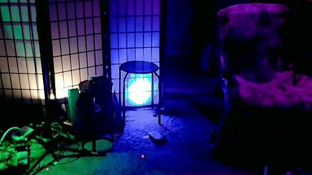 NinasNylonz online show from 12/02/25, 02:45