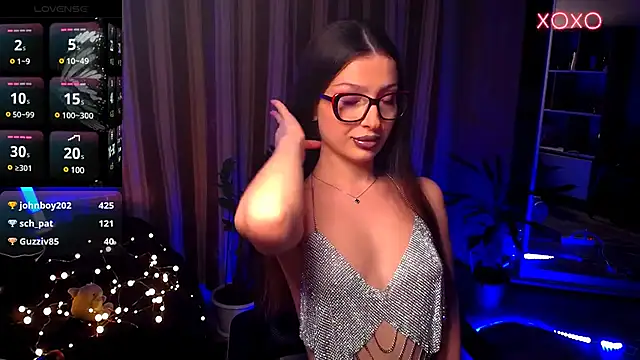 Laura Bess online show from 12/13/24, 01:26