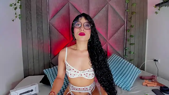 BriaConner  online show from 03/07/26, 03:03