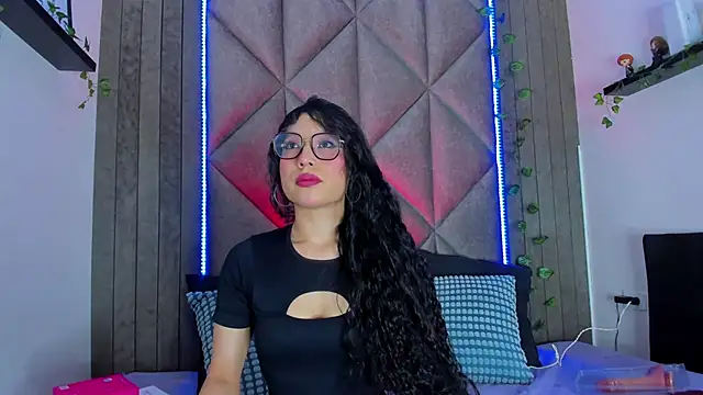 BriaConner  online show from 04/11/26, 02:49