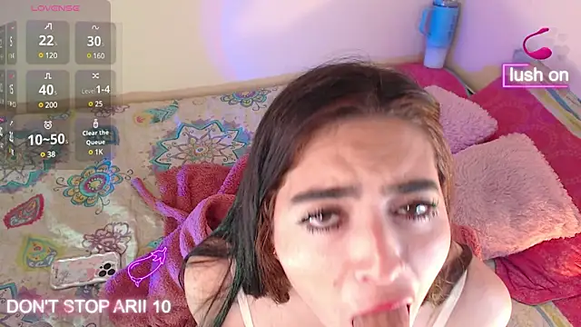 Arii vega  online show from 12/22/24, 11:20