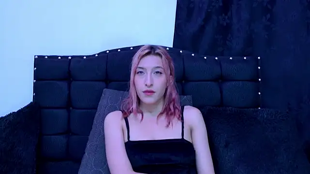 Snapshot of FULL_TENTATION_ chatting on 02/18/25, 05:42 FULL TENTATION online show from 02/18/25, 05:42