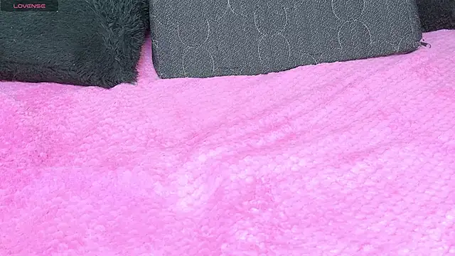 Snapshot of FULL_TENTATION_ chatting on 03/22/25, 08:51 FULL TENTATION online show from 03/22/25, 08:51