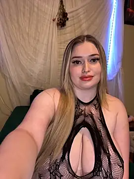 Snapshot of miriase chatting on 10/11/25, 01:27 miriase online show from 10/11/25, 01:27