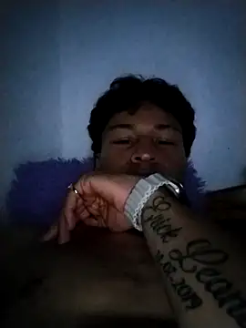 Erickleandro online show from 10/24/25, 02:08