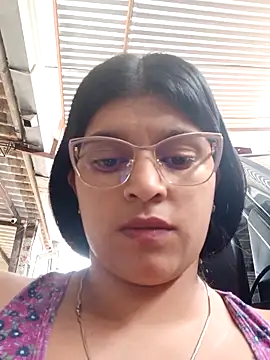 naughty-girl01 online show from 03/01/25, 05:27