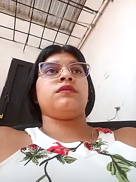 naughty-girl01 online show from 03/11/25, 04:40