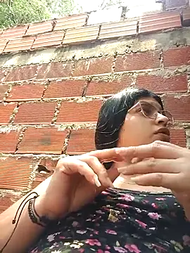 naughty-girl01 online show from 03/13/25, 05:07