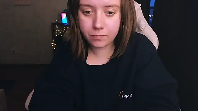 June shy0 online show from 12/26/24, 07:56