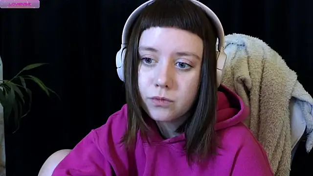 June shy0 online show from 03/14/25, 07:26