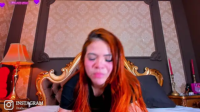 Snapshot of NahomiAcosta chatting on 02/24/25, 06:27 NahomiAcosta online show from 02/24/25, 06:27