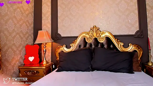 Snapshot of NahomiAcosta chatting on 03/07/25, 01:42 NahomiAcosta online show from 03/07/25, 01:42