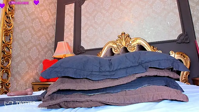 Snapshot of NahomiAcosta chatting on 03/16/25, 04:30 NahomiAcosta online show from 03/16/25, 04:30