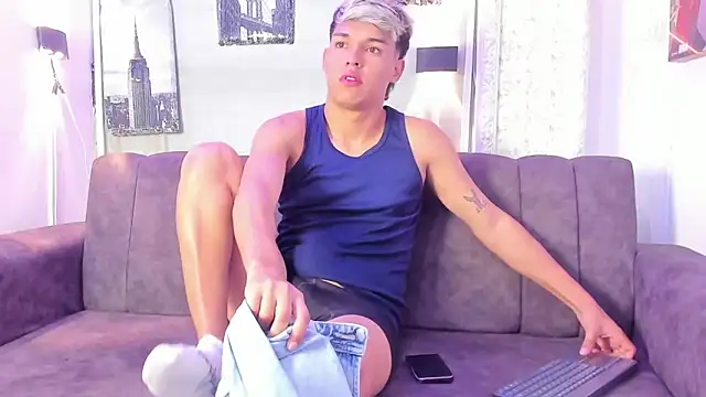 ryan carter08 online show from 09/28/25, 12:54