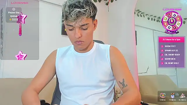 ryan carter08 online show from 10/10/25, 01:26