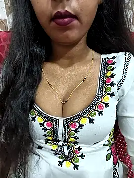 Snapshot of Sharmila-Singh chatting on 06/05/26, 06:31 Sharmila-Singh online show from 06/05/26, 06:31