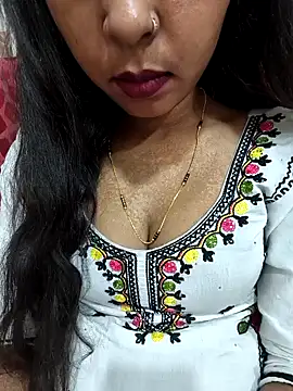 Snapshot of Sharmila-Singh chatting on 06/05/26, 06:52 Sharmila-Singh online show from 06/05/26, 06:52