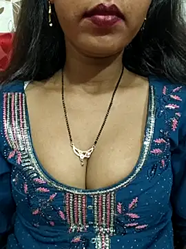 Snapshot of Sharmila-Singh chatting on 07/11/26, 08:33 Sharmila-Singh online show from 07/11/26, 08:33