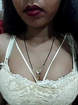 Snapshot of Sharmila-Singh chatting on 07/15/26, 05:56 Sharmila-Singh online show from 07/15/26, 05:56