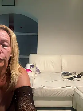 sissytrainz online show from 04/15/26, 04:52