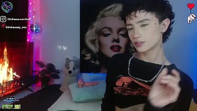 maxiy 001 online show from 03/19/26, 02:37