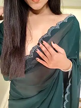Snapshot of Meenakshi_ chatting on 02/28/26, 03:18 Meenakshi online show from 02/28/26, 03:18