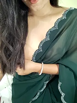 Snapshot of Meenakshi_ chatting on 02/28/26, 03:24 Meenakshi online show from 02/28/26, 03:24