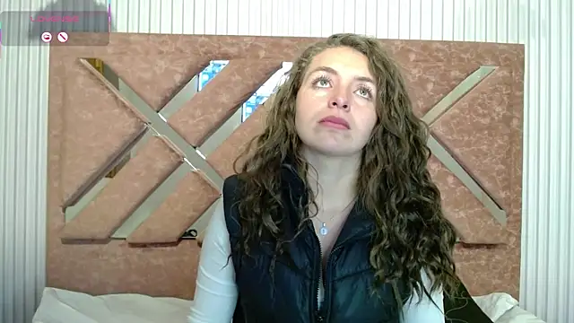  isaabellaa online show from 04/10/26, 12:32