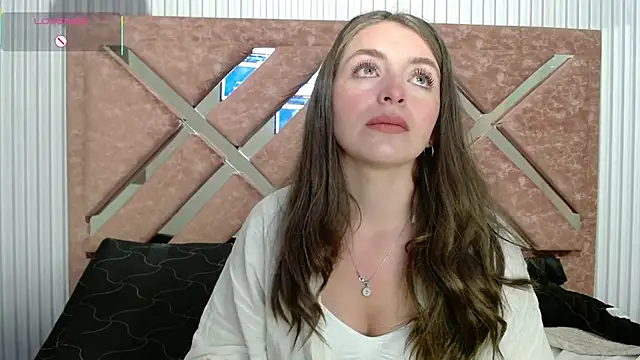 Snapshot of _isaabellaa chatting on 04/23/26, 12:29 isaabellaa online show from 04/23/26, 12:29
