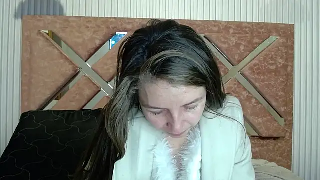 Snapshot of _isaabellaa chatting on 04/25/26, 02:25 isaabellaa online show from 04/25/26, 02:25