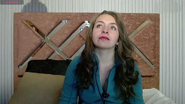 Snapshot of _isaabellaa chatting on 05/09/26, 03:06 isaabellaa online show from 05/09/26, 03:06