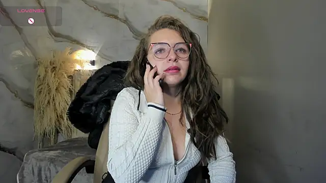  isaabellaa online show from 07/17/26, 12:45
