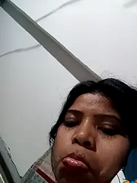 Snapshot of Queen_suman chatting on 12/18/24, 08:31 Queen suman online show from 12/18/24, 08:31