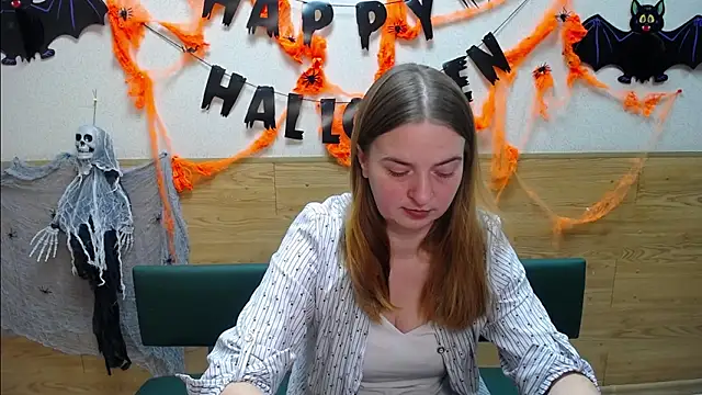 FreyaDak online show from 11/06/25, 06:09