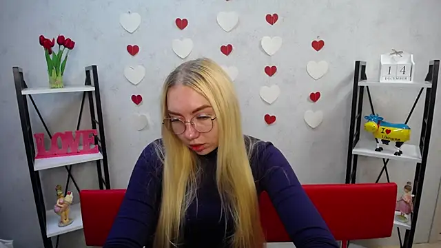 BeatriceFly online show from 12/14/24, 09:29