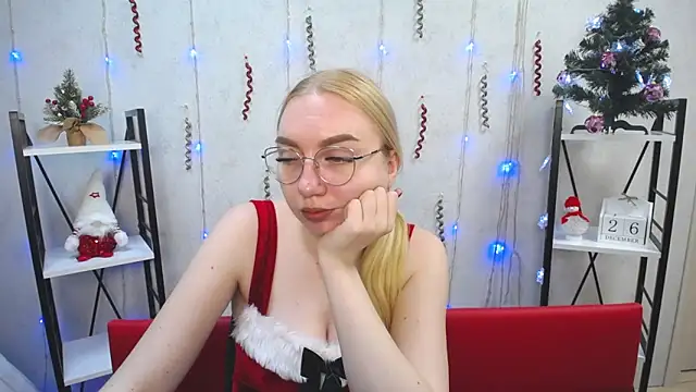 BeatriceFly online show from 12/26/24, 12:16