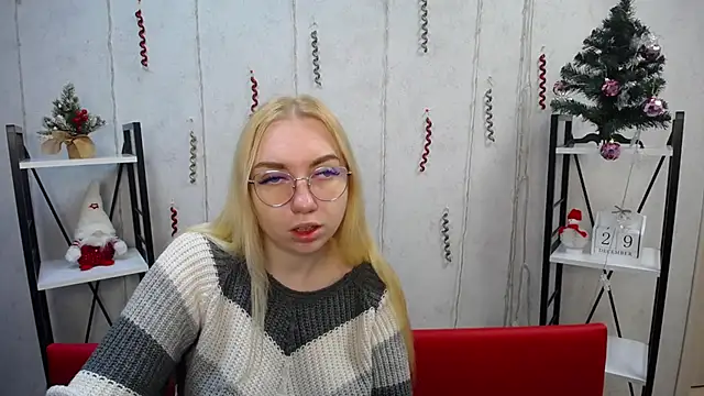 BeatriceFly online show from 12/30/24, 06:20