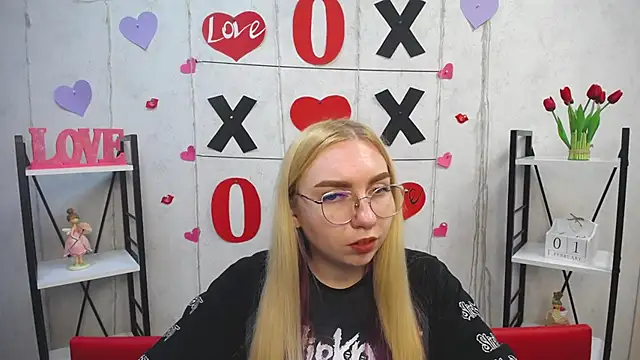 BeatriceFly online show from 02/01/25, 04:44