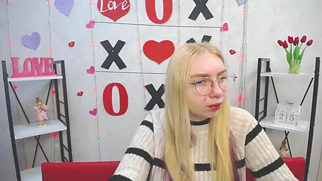 BeatriceFly online show from 02/25/25, 06:14