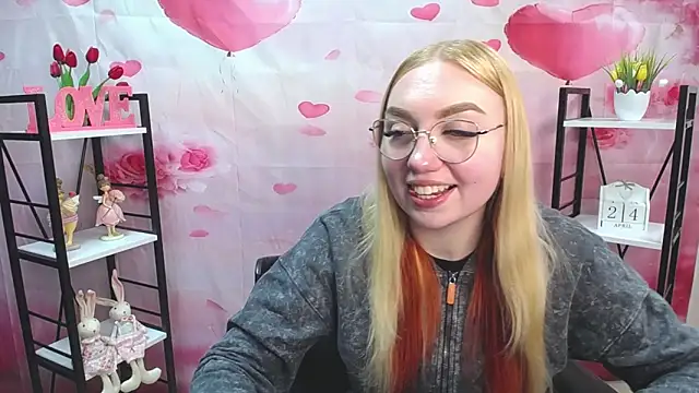 BeatriceFly online show from 04/25/26, 01:41