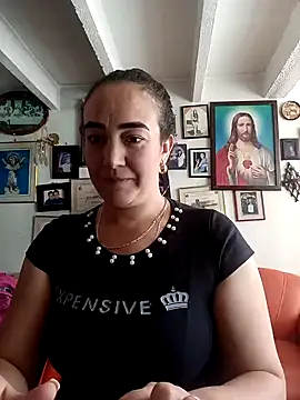 skayhot  online show from 01/23/25, 05:42