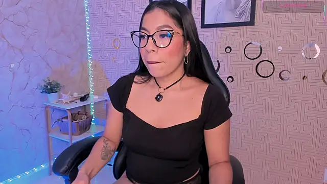 Snapshot of Mia_Gothzx chatting on 04/29/26, 11:11 Mia Gothzx online show from 04/29/26, 11:11