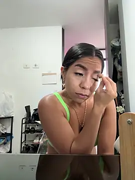Snapshot of Mia_Gothzx chatting on 05/16/26, 11:42 Mia Gothzx online show from 05/16/26, 11:42
