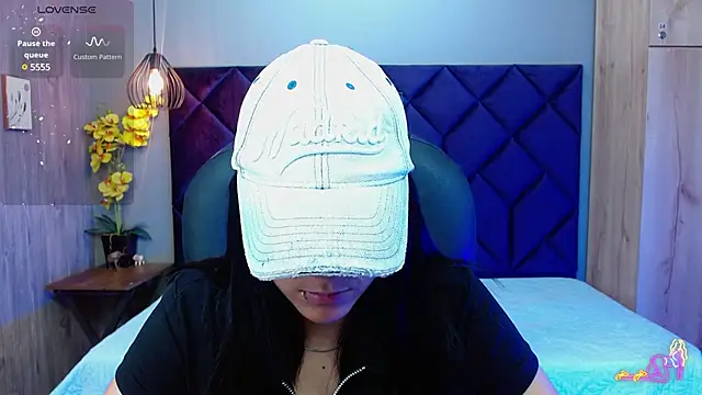 miichael black online show from 02/10/25, 07:07