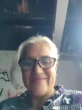 Edged Hot69 online show from 12/18/24, 12:40