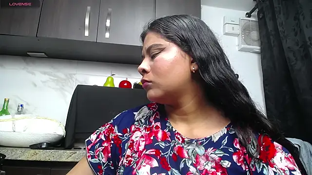 iniyalaboni online show from 09/12/25, 08:09