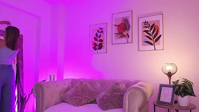 DahianaWalcott online show from 03/11/26, 03:07