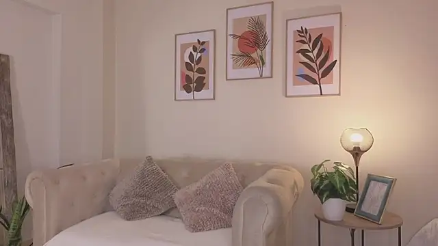 DahianaWalcott online show from 03/14/26, 08:58